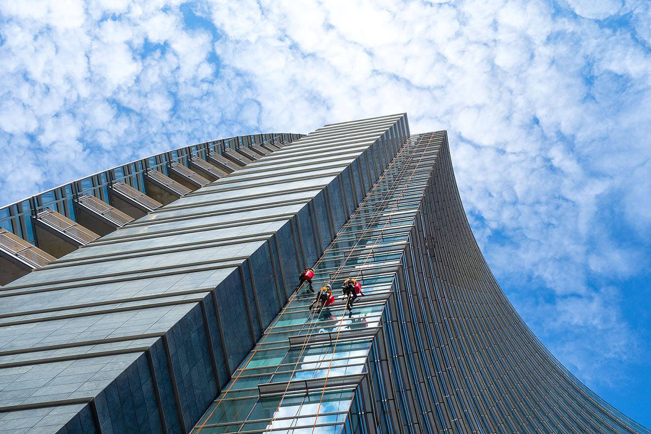 group-of-alpinists-in-service-for-windows-cleaning-2021-08-26-18-34-32-utc-1.jpg
